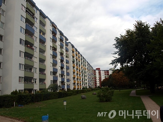 베를린 도심 외곽 사회주택 단지인 '테겔지구'. 겉모습만으로는 사회주택인지 알 수 없다./사진=송학주 기자