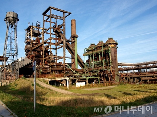 과거 철광석 산지로 철광도시로 유명한 도르트문트 '헤어데' 지역. 당시 철광 공장이 뼈대만 앙상한 채 남아 있다./사진=송학주 기자