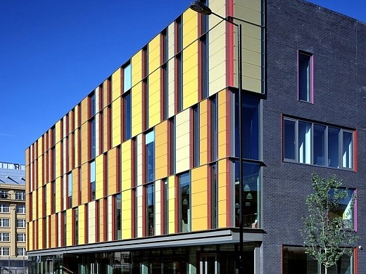 런던의 템즈강변 남단에 인접한 서더크 자치구에 위치한  '코인스트리트' 건물./사진제공=NHF(주택조합연합)