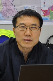 파키스탄 복합화력발전소(UCH-2) 공사현장을 책임지고 있는 김학률 현대엔지니어링 부장은 "해외 공사는 현지와의 소통이 무엇보다 중요하다"고 강조했다.