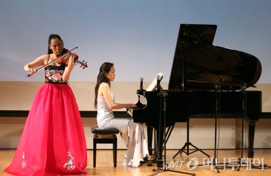 15일 오후 1시, KT 광화문 지사 1층 올레스퀘어 드림홀에서  올해의 마지막 콘서트로 열린 머니투데이와 함께하는 '송원진·송세진의 소리선물콘서트' /사진=임성균 기자