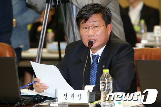 전해철 민주당 의원 / 사진=뉴스1