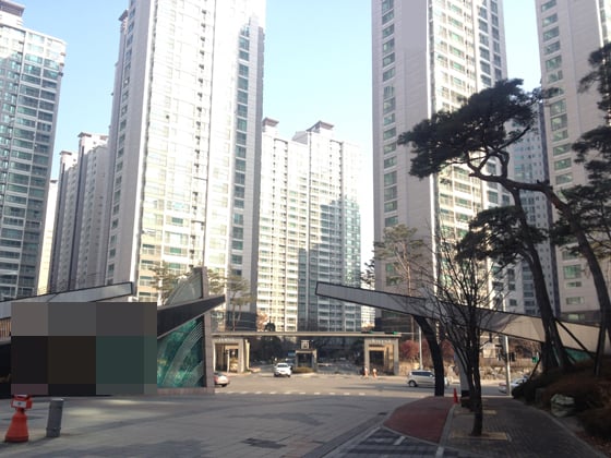 5000가구 넘는 주민들이 거주중인 서울 송파구 잠실동 A아파트 단지 전경. / 사진 = 이재윤 기자