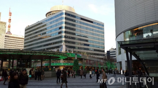 한국인 관광객들이 많이 찾는 일본 도쿄 유락쵸역 인근 모습/사진= 정진우 기자