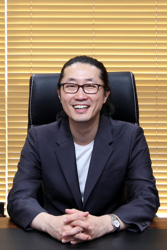 실험실 창업으로 연매출 8000억대 기업을 만든 민동진 멜파스 대표.