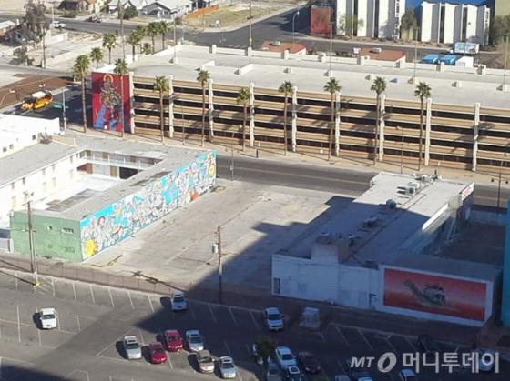 이머전시아트(Emergency Arts)의 2층 전시공간. /라스베가스=유병률기자