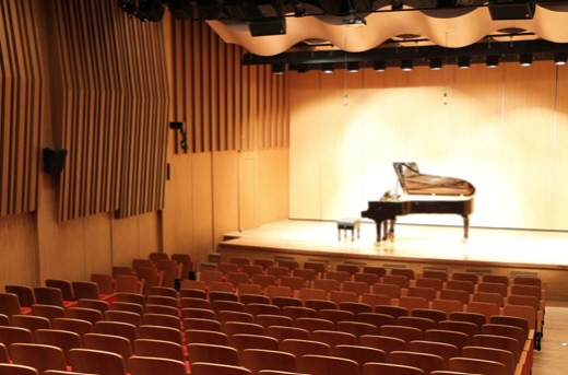 ↑티엘아이 아트센터 내부전경