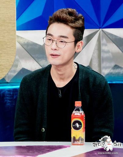 영화평론가 허지웅이 19일 방송될 '황금어장 라디오스타' 녹화에 참여해 입담을 뽑냈다. /사진=MBC '황금어장 라디오스타' 제공