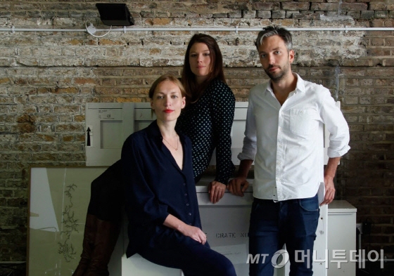 런던을 중심으로 유럽에서 활발한 활동 중인 '트로이카'. (왼쪽부터)코니 프리어, 에바 루키, 세바스찬 노엘. /사진제공=대림미술관