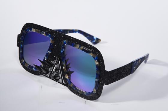 젠틀몬스터의 '글래디에이어M' 선글라스/사진=젠틀몬스터 제공