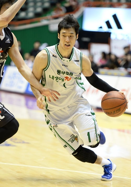 사인&트레이드를 통해 부산 KT로 이적한 이광재. /사진=KBL 제공