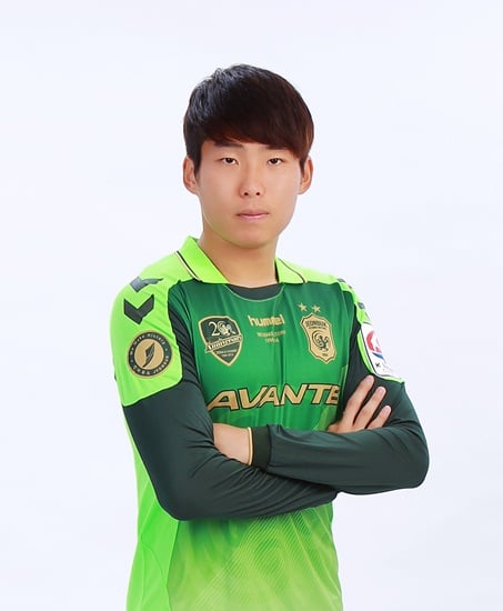 올림피크 리옹으로 임대이적한 김신. /사진=전북현대 제공