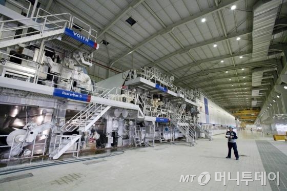 무림P&P 울산공장 안에 위치한 '초지기'