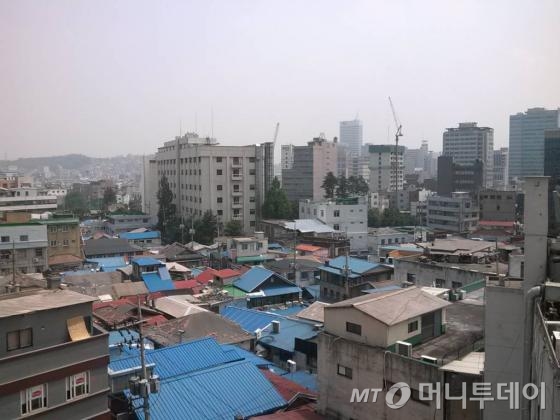 서울 종로구 세운상가 주변 전경 / 사진=머니투데이 이재윤 기자 (기사 내용은 위 사진과 관계 없음)