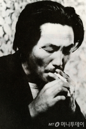 화가 이중섭 생전의 모습 /사진제공=명동예술극장