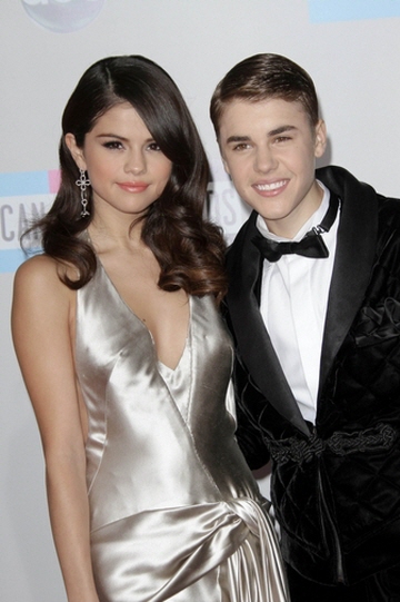 셀레나 고메즈(왼쪽)와 저스틴 비버 /사진=쇼비즈스파이닷컴