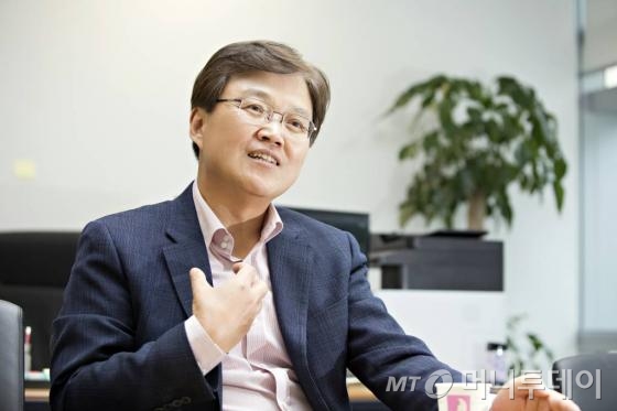 6월 10일 TECH & beyond와 인터뷰 중인 최양희 삼성미래기술육성재단 이사장