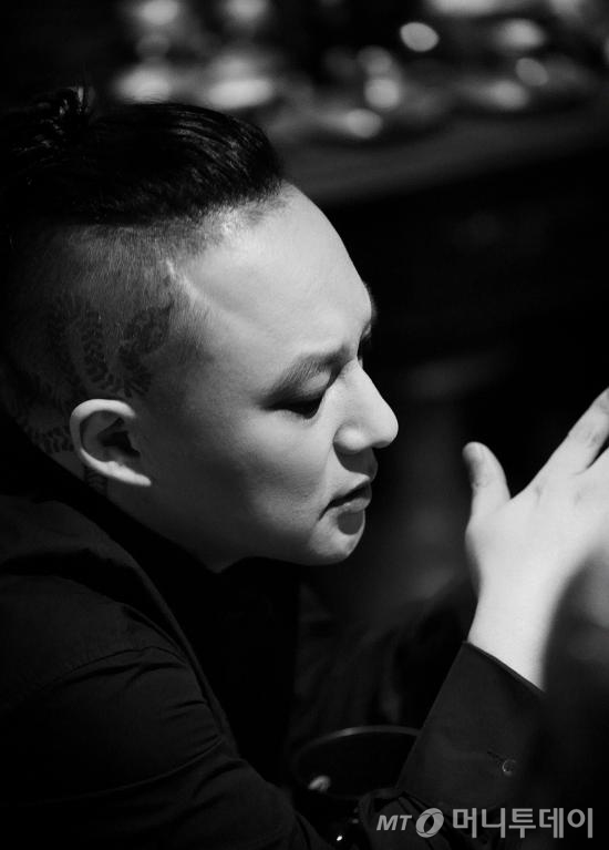 신해철은 이번 음반에서 한국어 가사와 엔지니어의 역할에 주목했다. /사진제공=KCA엔터테인먼트