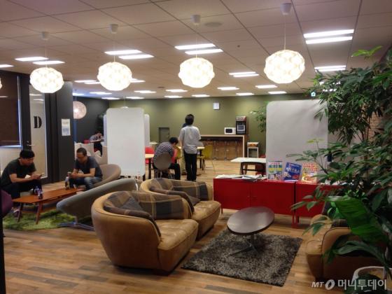 스타트업 베이스캠프 휴게실