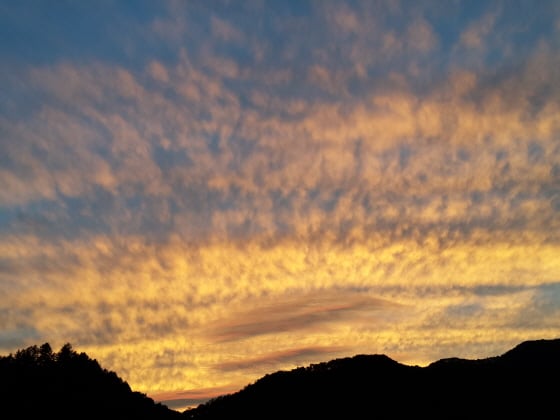 토보산 저녁노을 /사진제공=작은경제연구소