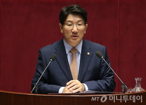 권성동 국회 환경노동위원회 새누리당 간사/사진=뉴스1