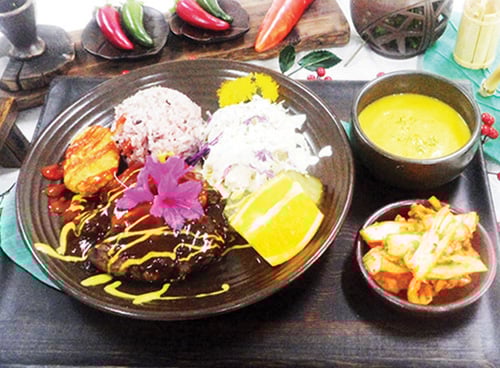 횡성한우떡더덕스테이크.(사진:한국도로공사)