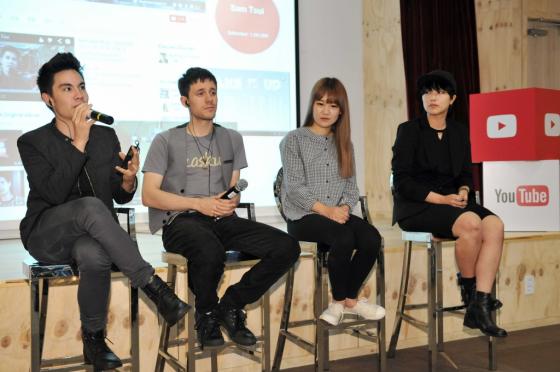 25일 서울 종로구 콘텐츠코리아 랩에서 열린 유튜브의 '1인 콘텐츠 스타트업 경향' 관련 간담회에 국내외 대표 유튜브 창작자 4명이 참석했다. (왼쪽부터) 유튜브 음악 및 영상 콘텐츠 제작자 커트 휴고 슈나이더(Kurt Hugo Schneider), 커트 휴고 슈나이더와의 협업 활동으로 더욱 유명한 유튜브 뮤지션 샘 츄이(Sam Tsui), 국내 대표 여성 게임 크리에이터 양띵(양지영님), 뷰티 크리에이터 씬님(박수혜님)/사진제공=유튜브