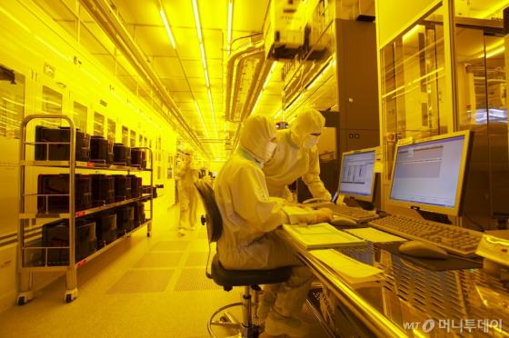 삼성전자 반도체 생산라인. /사진제공=삼성전자