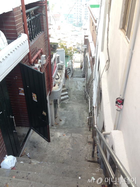 뉴타운 구역에서 해제된 서울 종로구 창신동 내 주택 밀집지역. / 사진 = 이재윤 기자