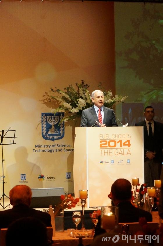 베냐민 네타냐후 이스라엘 총리가 3일(현지시간) 저녁 텔아비브 댄 파노라마 호텔에서 열린 축하연에서 발언을 하고 있다. /사진=김훈남 기자