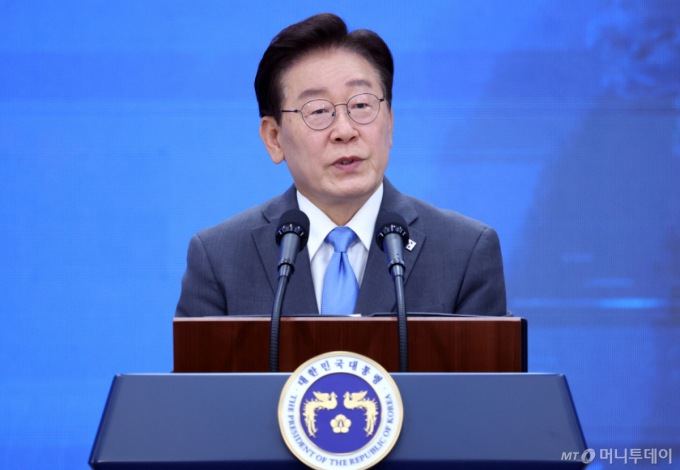 李대통령 "남해안 우주항공 산업벨트 구축…기업들 통큰 행보에 화답"