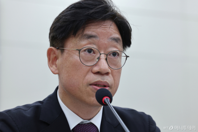 수년 째 지연 '3700억짜리 위성'… 오태석 청장 "가이드라인 마련할 것"