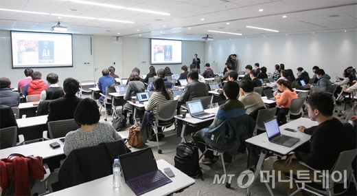 한국MS는 지난 1월 기자간담회를 열고 ‘MS 애저 머신러닝’ 출시를 발표했다.