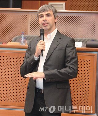 래리 페이지 CEO가 그리는 구글의 미래는 인공지능이 핵심으로 자리 잡고 있다.