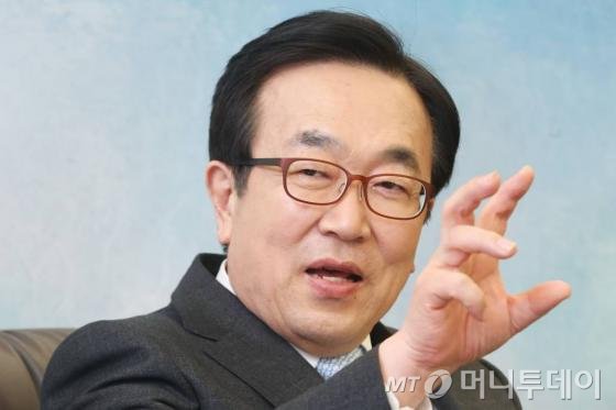 서병수 부산시장 인터뷰/사진=이기범 기자(부산)