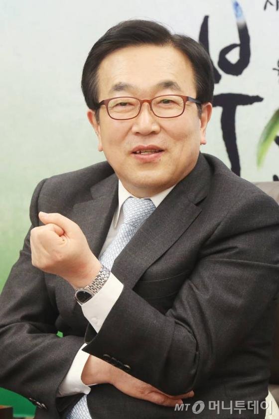 서병수 부산시장 인터뷰/사진=이기범 기자(부산)