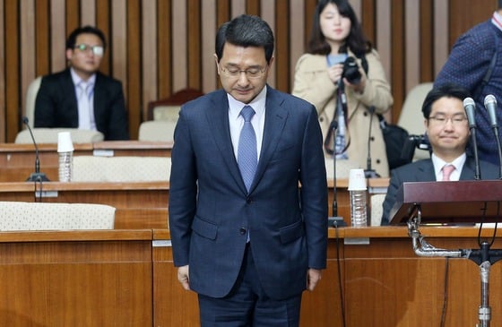 박상옥 대법관 후보자가 7일 서울 여의도 국회에서 열린 대법관 후보자 임명동의안 심사를 위한 인사청문회에 출석해 모두발언에 앞서 인사하고 있다. 2015.4.7/사진=뉴스1