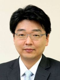 현대증권 전용기 애널리스트