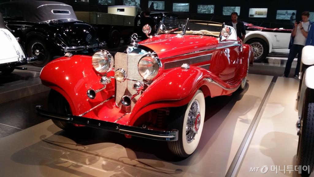 메르세데스-벤츠의 1932년산 Lo2000. 최초의 디젤 트럭이다./사진=양영권 기자