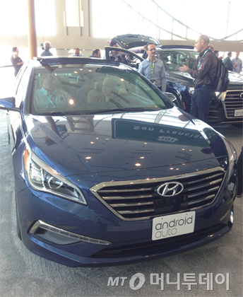 스마트 오토 시연을 위해 ‘구글 I/O 2015’ 행사장에 준비된 현대 자동차