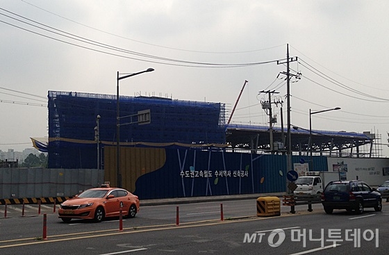 'KTX 수서역 신축공사'가 한창 진행되고 있다. /사진=신현우 기자