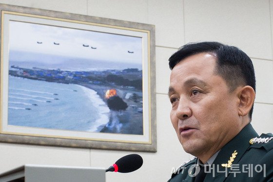 이순진 합동참모의장 후보자가 5일 서울 여의도 국회에서 열린 인사청문회에 출석해 의원들의 질의에 답변하고 있다. /사진=뉴스1