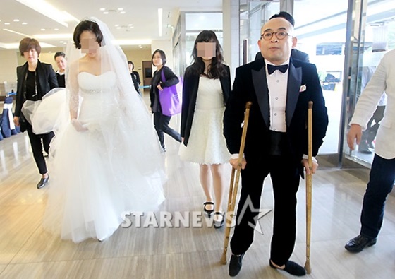 결혼식 당시 조덕배 부인 최모씨(왼쪽)과 조덕배 / 사진=스타뉴스