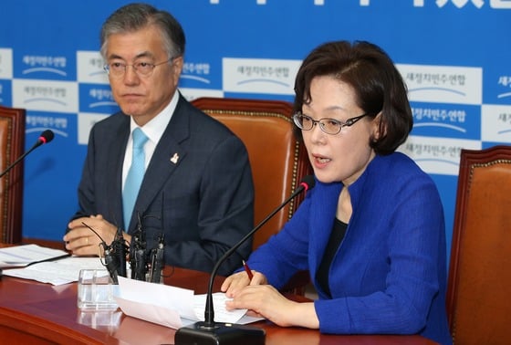 박혜자 새정치민주연합 의원(오른쪽)/사진=뉴스1제공