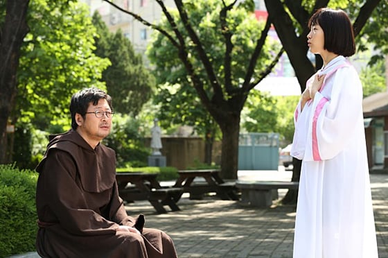 영화 '검은 사제들' 스틸컷 /사진=CJ 엔터테인먼트