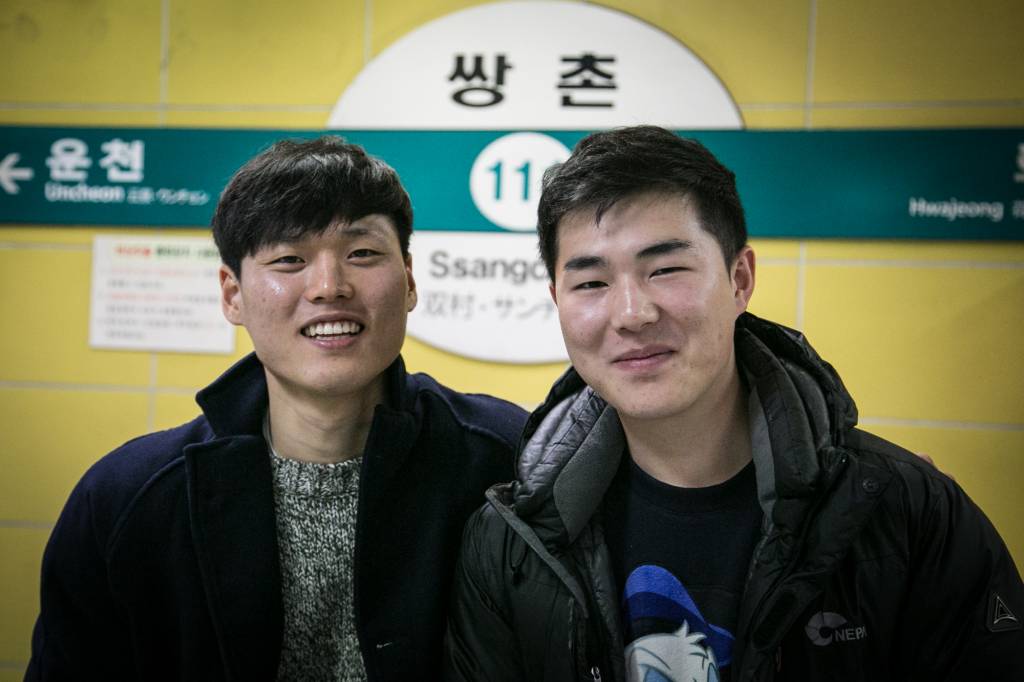 생사를 함께 한 이유일까 두사람은 호형호제를 하며 가까운 사이가 됐다