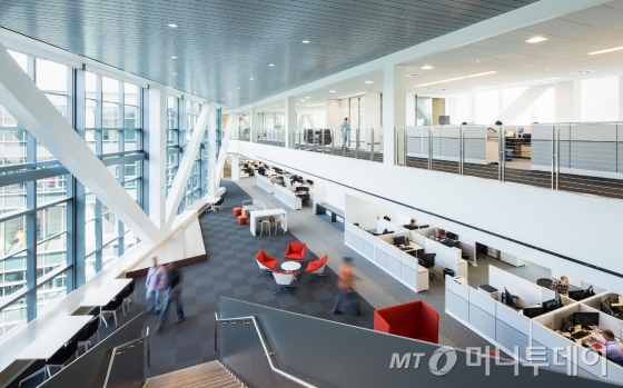 2015년9월 완공한 삼성전자 DS(부품)부문 미주 총괄 사옥 내부/사진제공=삼성전자