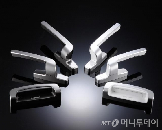 금호석유화학의 창호 핸들 '클레어'/사진제공=금호석유화학