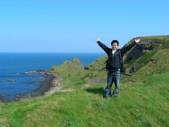 트위터로 출근중인 김씨.