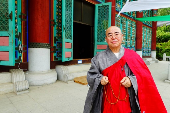 구해스님(74)은 "영산재는 산 자와 죽은 자 모두를 위한 것"이라며 "세상 만사에 영원한 것이 없는 만큼 살아생전에 좋은 인연을 많이 지어야 한다"고 말했다. /사진=김유진 기자